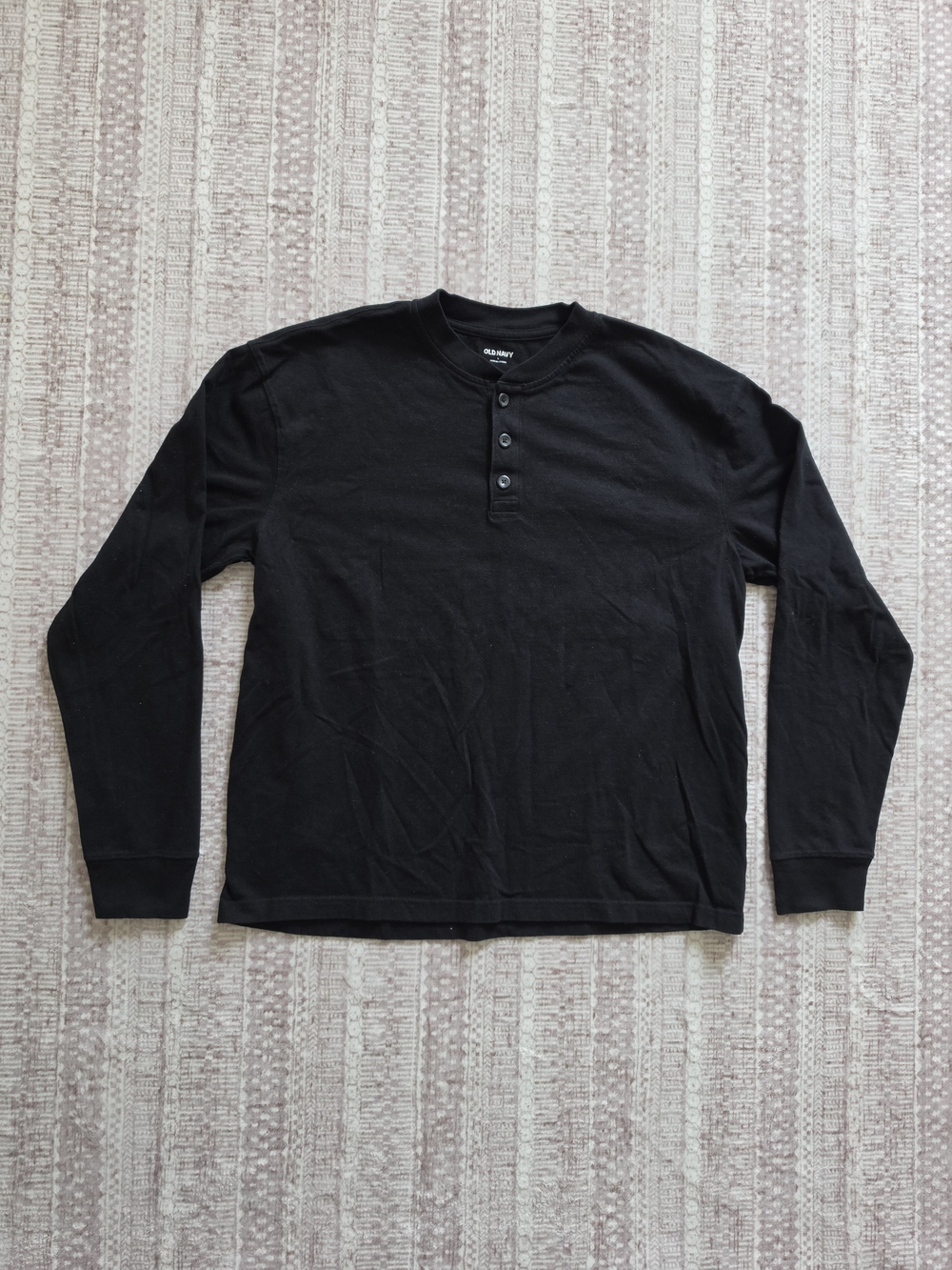 Old Navy Men's Black Long Sleeve Button Henley Shirt Size Large
